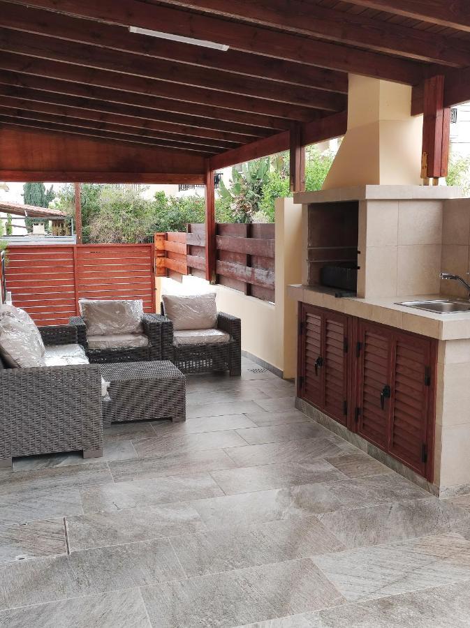 Villa Rina Paphos Eksteriør bilde
