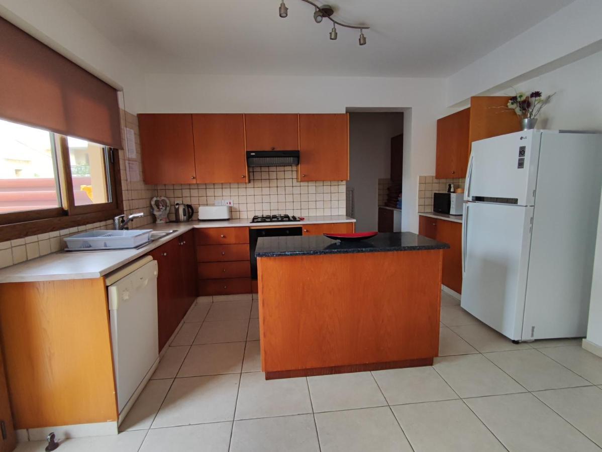 Villa Rina Paphos Eksteriør bilde