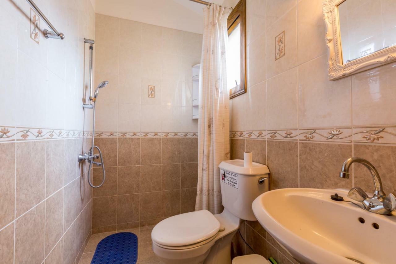 Villa Rina Paphos Eksteriør bilde