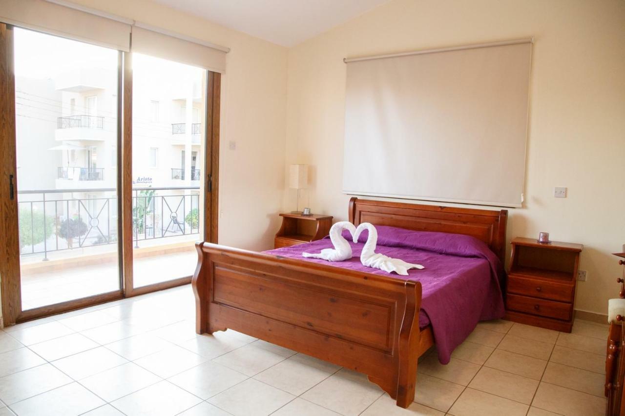 Villa Rina Paphos Eksteriør bilde