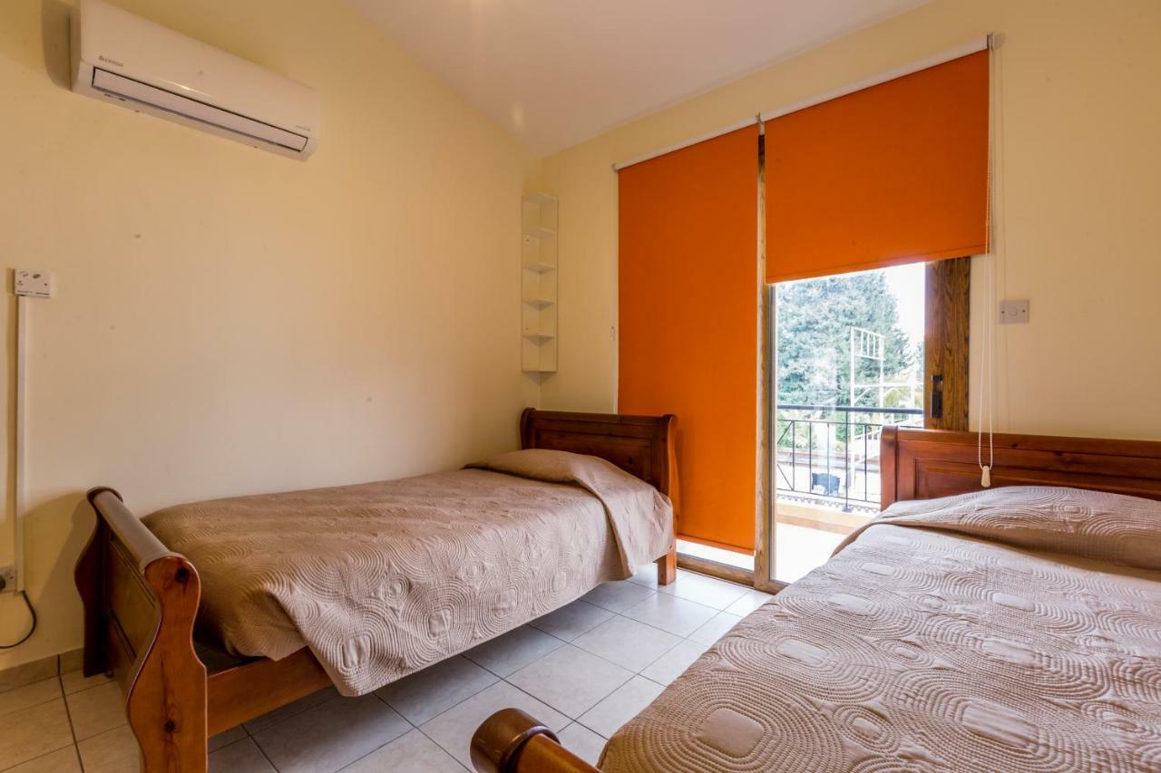 Villa Rina Paphos Eksteriør bilde