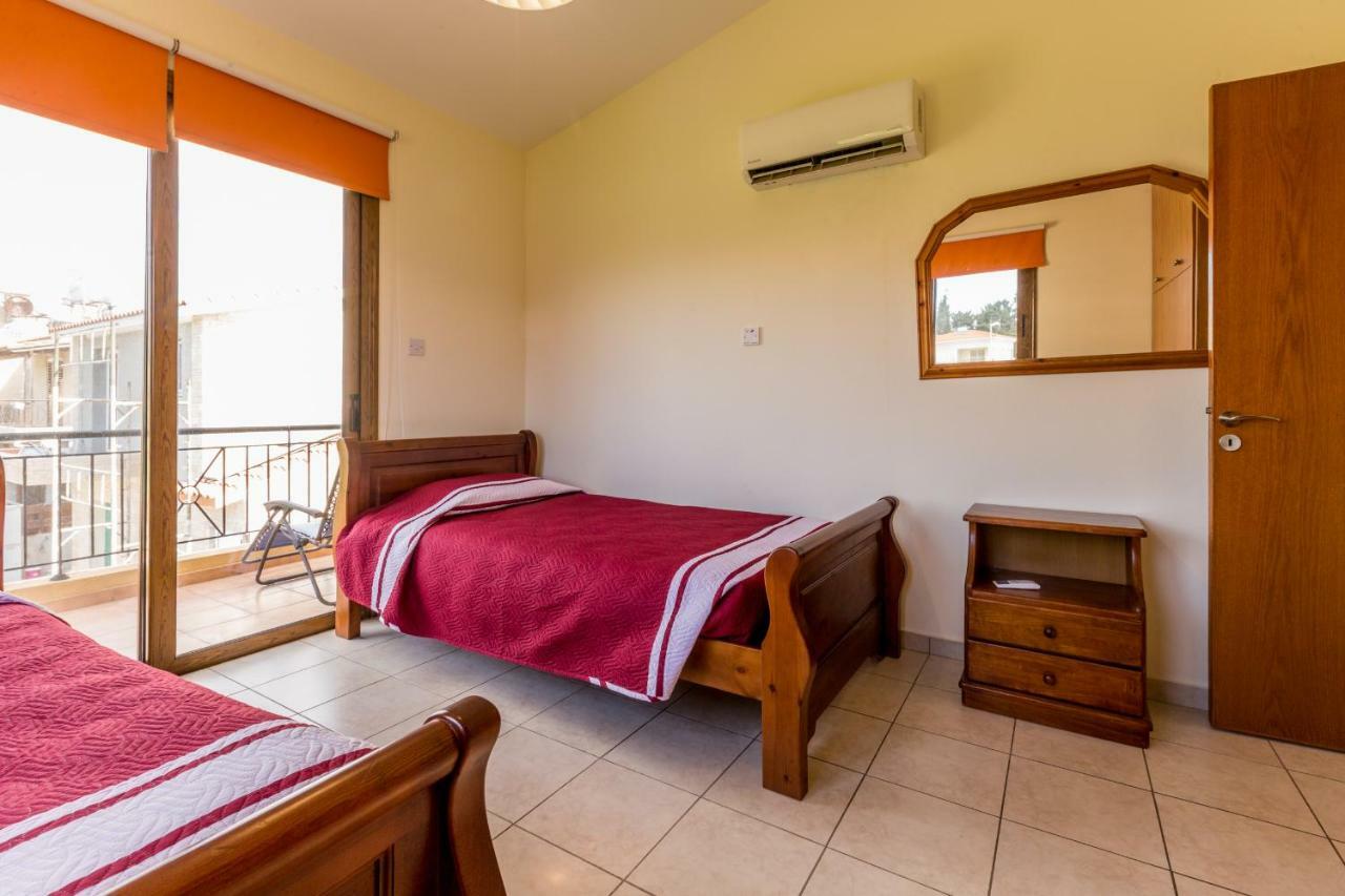 Villa Rina Paphos Eksteriør bilde