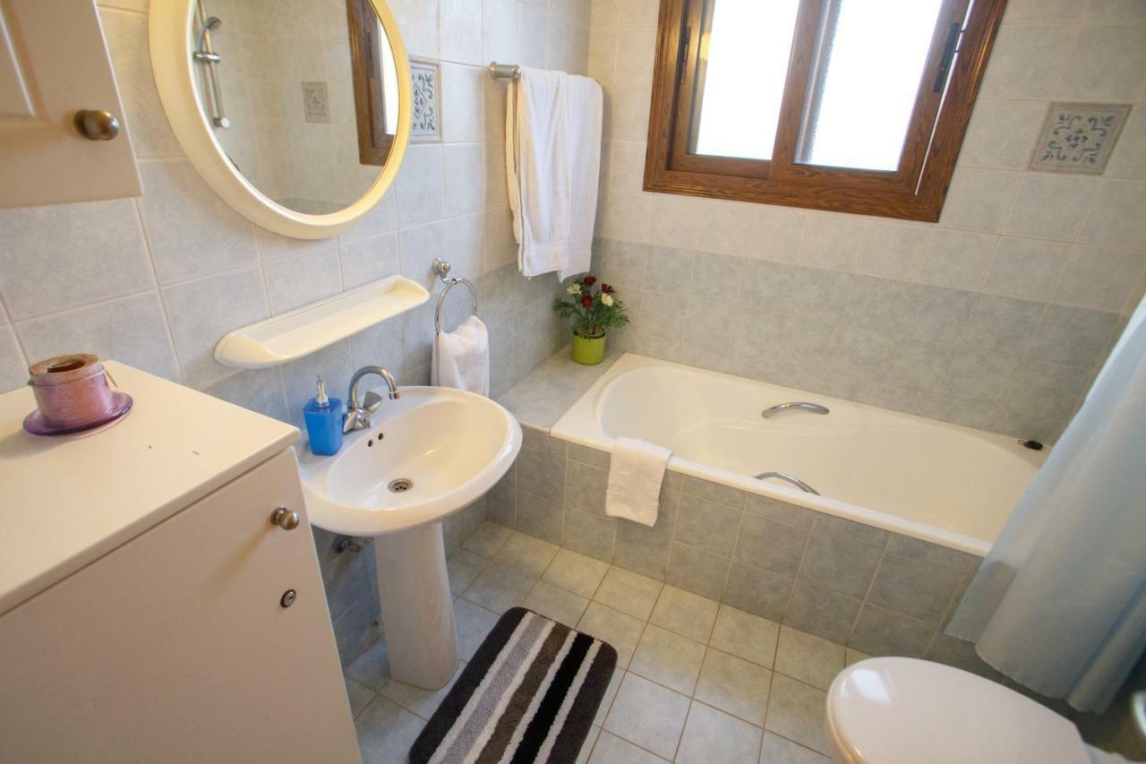 Villa Rina Paphos Eksteriør bilde